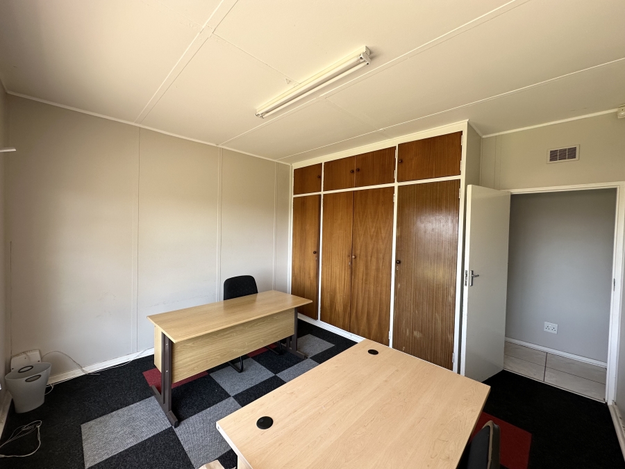 4 Bedroom Property for Sale in Southernwood Eastern Cape